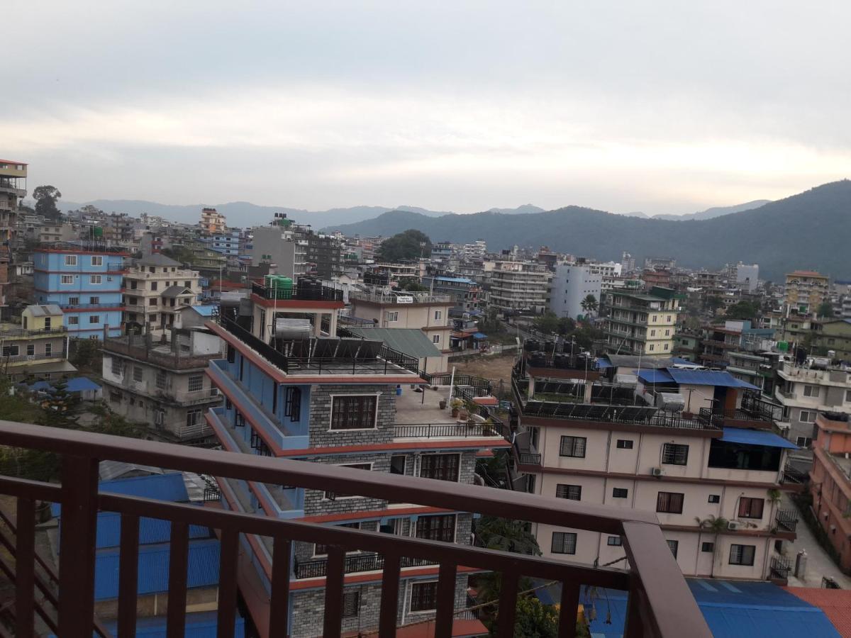 Beli Guest House Pokhara Exterior foto