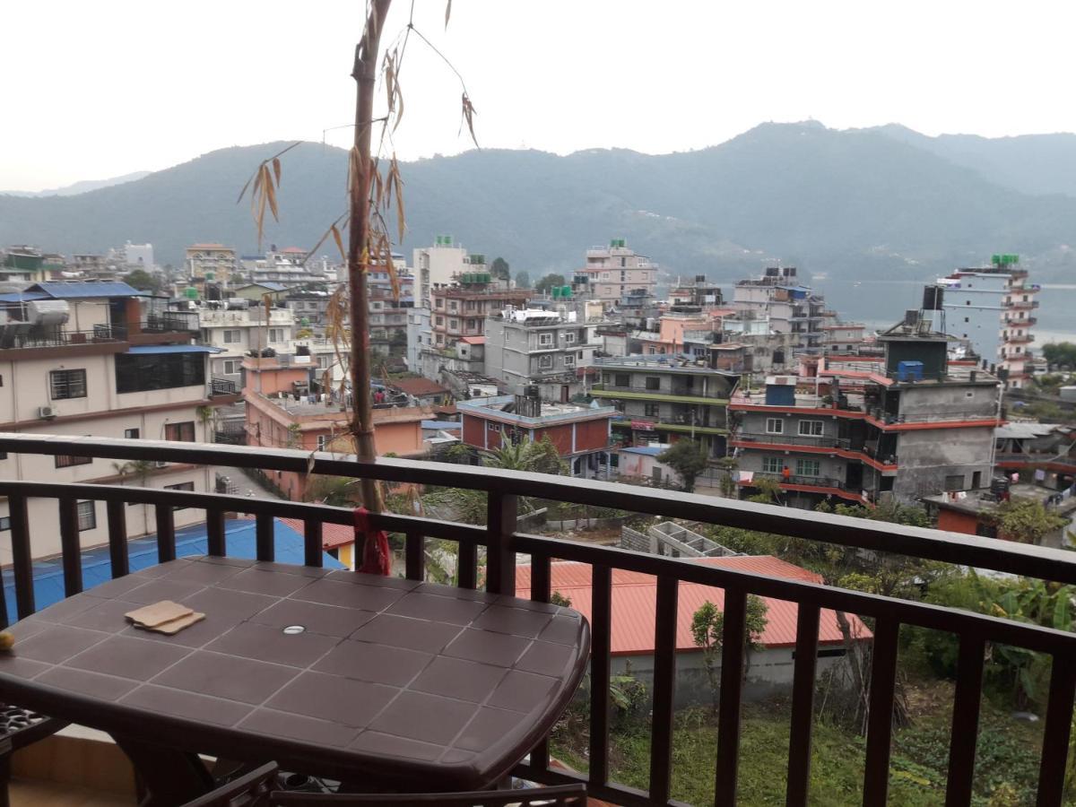 Beli Guest House Pokhara Exterior foto