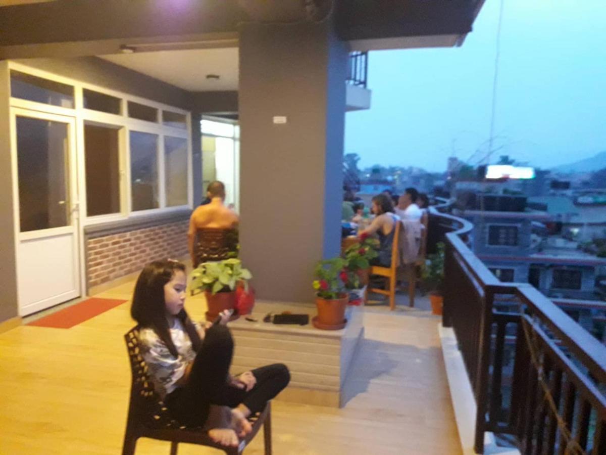 Beli Guest House Pokhara Exterior foto