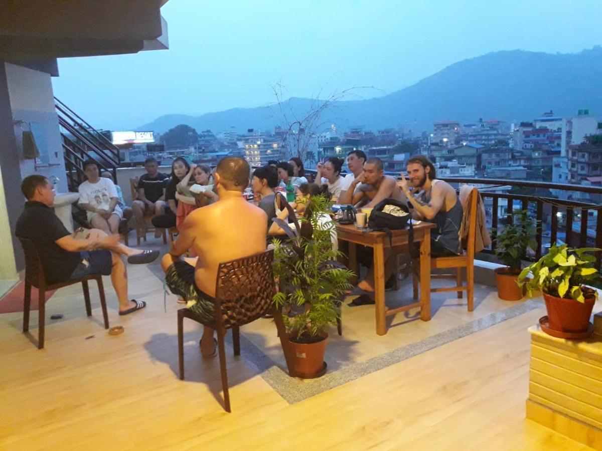 Beli Guest House Pokhara Exterior foto